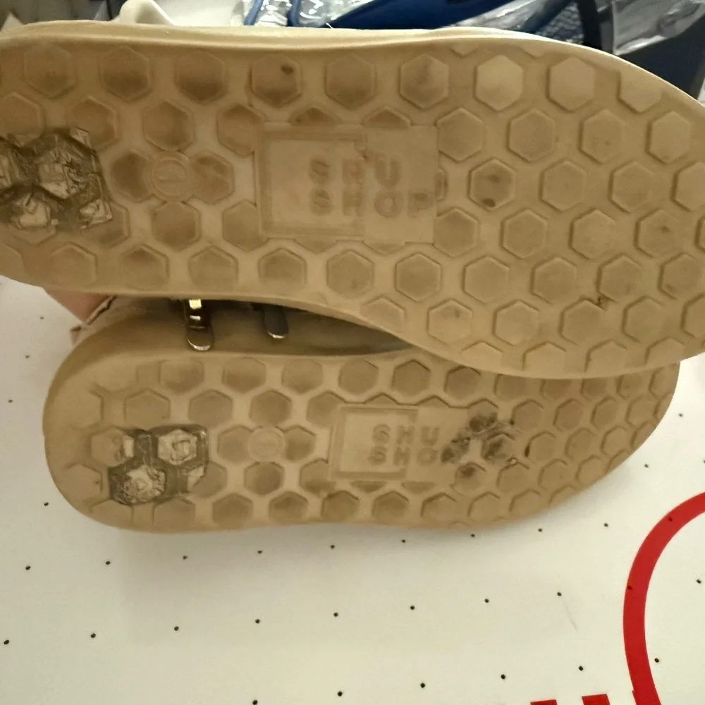 Kids Silver Star High-Top Sneakers - size 1